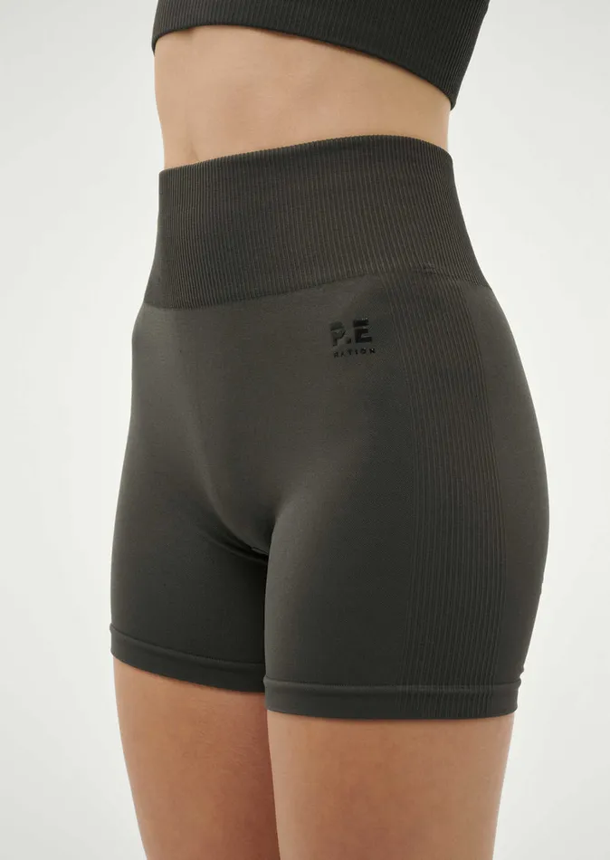 ActivewearShorts RESTORE SEAMLESS 58243 BIKE SHORT IN GUNMETAL 8211 PE Nation Women