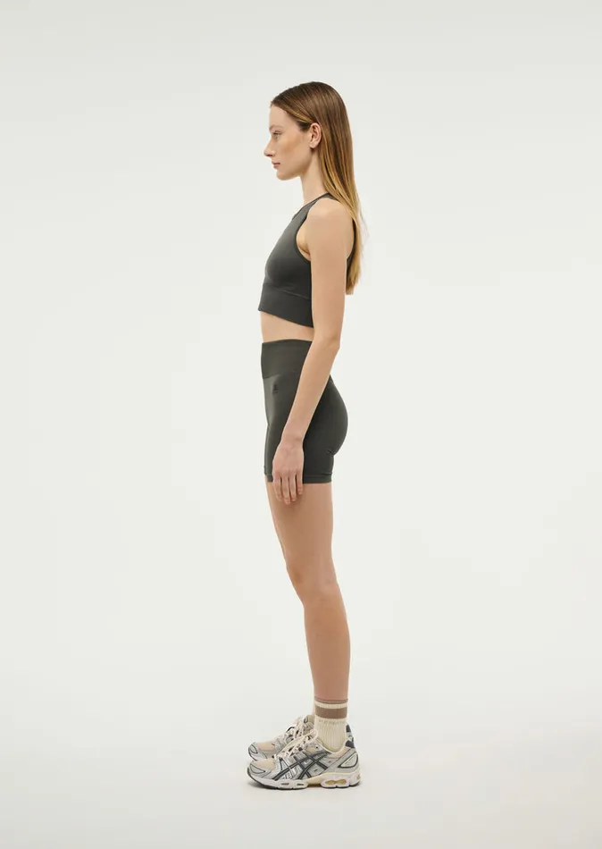 ActivewearShorts RESTORE SEAMLESS 58243 BIKE SHORT IN GUNMETAL 8211 PE Nation Women