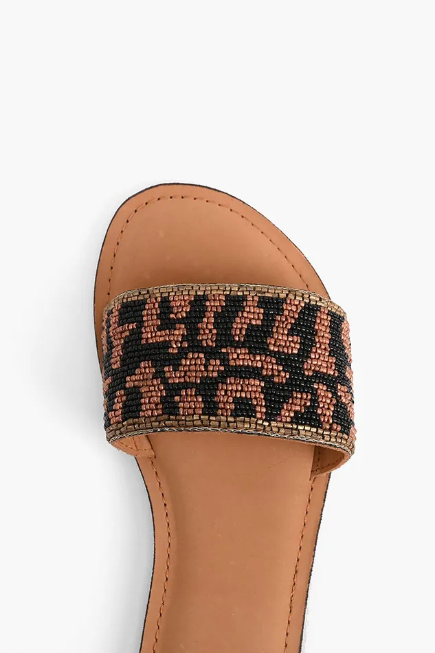 America and Beyond Sandals Women Champagne Slipon Sandals