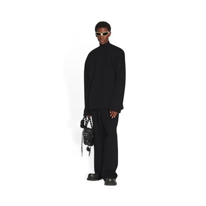 Balenciaga Crossbodies and Messengers Men Men039s Le Cagole Crossbody Bag In Black Black Balenciaga Crossbodies and Messengers Men Men039s Le Cagole Crossbody Bag In Black Black