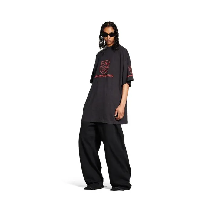 Balenciaga Tshirts Men Men039s Lion Club Tshirt Oversized In Blackred Blackred Balenciaga Tshirts Men Men039s Lion Club Tshirt Oversized In Blackred Blackred