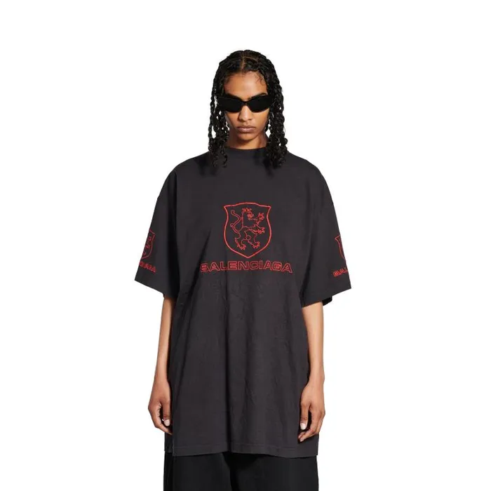 Balenciaga Tshirts Men Men039s Lion Club Tshirt Oversized In Blackred Blackred Balenciaga Tshirts Men Men039s Lion Club Tshirt Oversized In Blackred Blackred