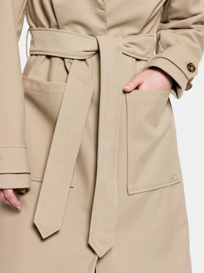 Beata Coat Long Beige Women Didriksons Trenchcoats