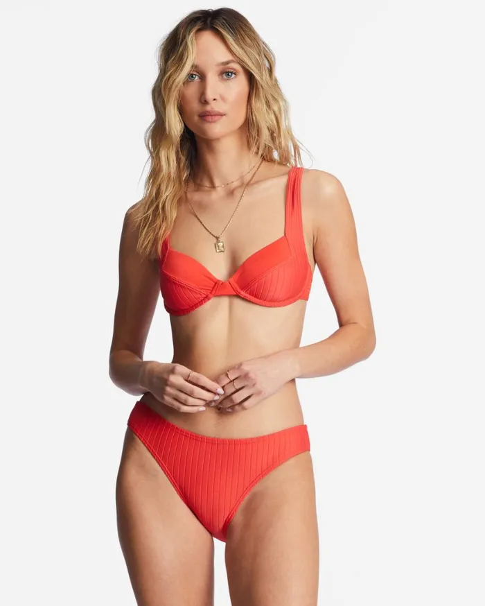 Billabong Lined Up Tyler Underwired Bikini Top Bright Poppy Womens Bikini Tops Billabong Lined Up Tyler Underwired Bikini Top Bright Poppy Womens Bikini Tops