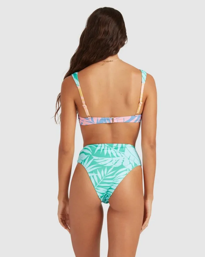 Billabong Mystic Beach Chloe Bra Bikini Top Multi Womens Bikini Tops Billabong Mystic Beach Chloe Bra Bikini Top Multi Womens Bikini Tops