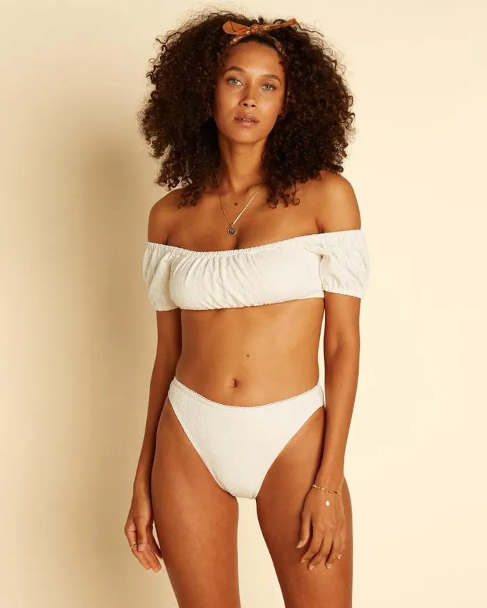 Billabong Wrangler EyeLit Your Fire Maui Rider Bikini Bottoms Salt Crystal Womens Bikini Bottoms Billabong Wrangler EyeLit Your Fire Maui Rider Bikini Bottoms Salt Crystal Womens Bikini Bottoms