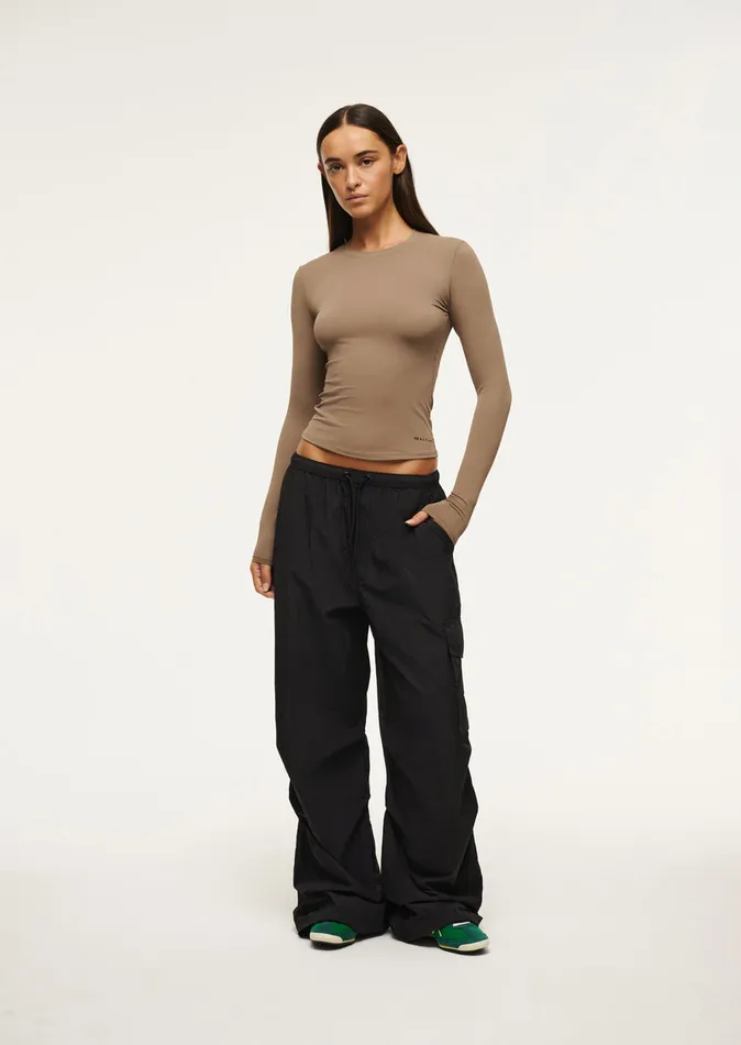 Bodyluxe Women PE Nation FOUNDATION LONG SLEEVE TOP IN FOSSIL