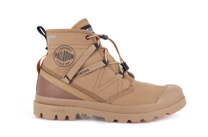 Boots Men PALLADIUM PAMPA TRAVEL LITE WATERPROOF Brown Sugar