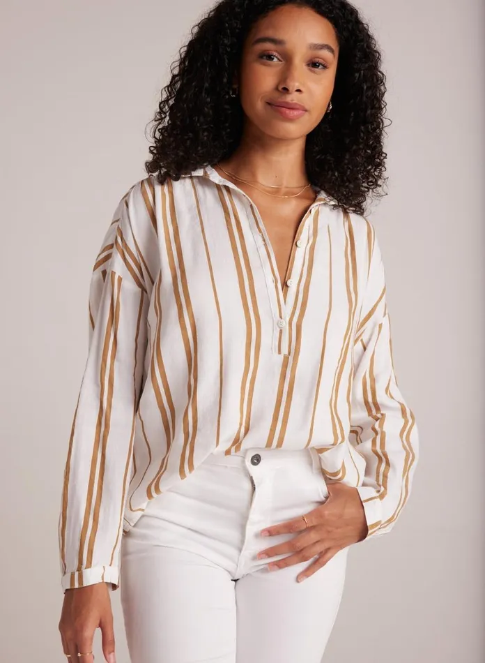 Button Down Women Bella Dahl Shirred Shoulder Pullover 8211 Redwood Stripe Button Down Women Bella Dahl Shirred Shoulder Pullover 8211 Redwood Stripe