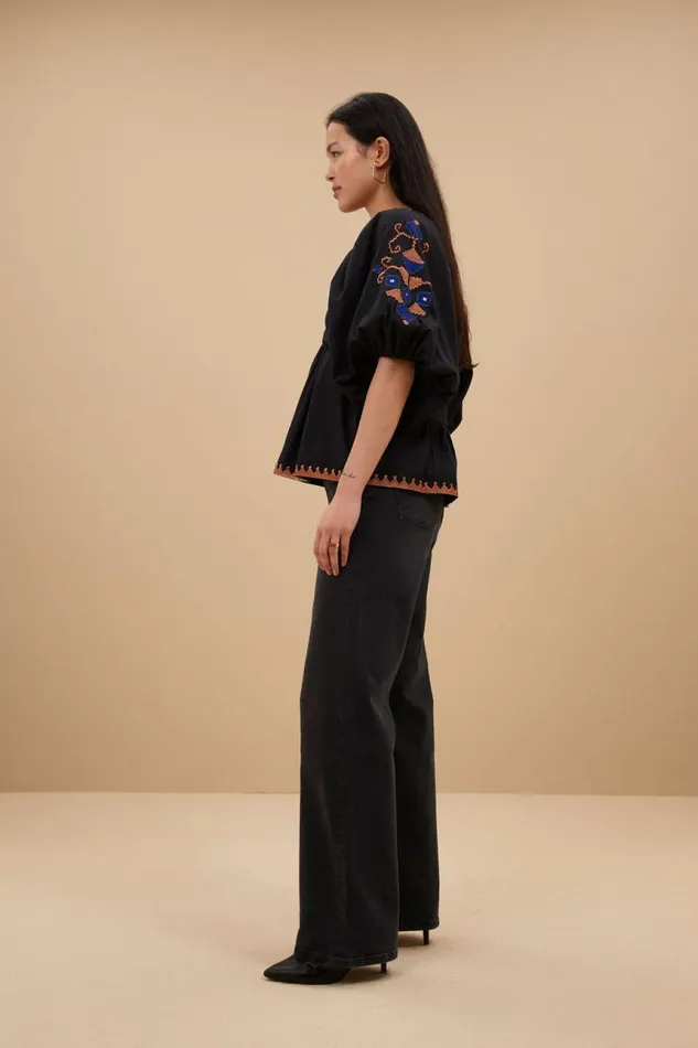 ByBar Blouses Vrouwelijk Gabie Embroidery Blouse Jet Black ByBar Blouses Vrouwelijk Gabie Embroidery Blouse Jet Black