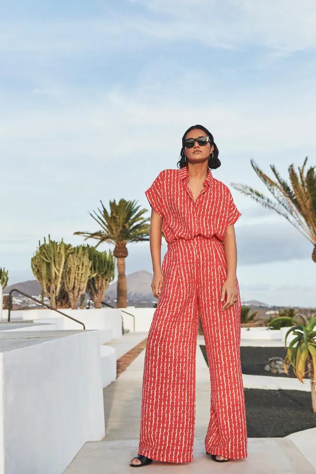 ByBar Blouses Vrouwelijk Karly Red Groove Blouse Red Groove Print ByBar Blouses Vrouwelijk Karly Red Groove Blouse Red Groove Print