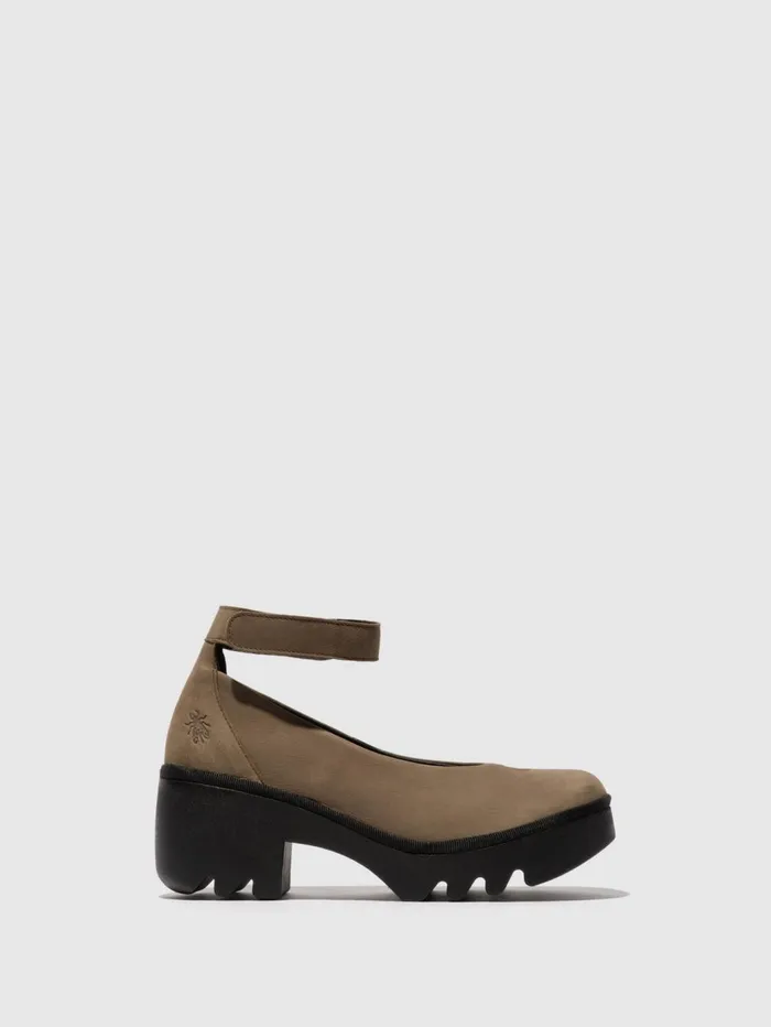 Closed Shoes TIRY497FLY KHAKI Women Fly London Shoes
