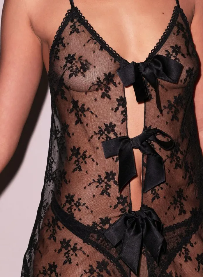 Fleur Du Mal Pleasure Untie Me Thong Black 8211 Women Fleur Du Mal Pleasure Untie Me Thong Black 8211 Women