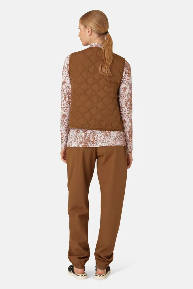 Ilse Jacobsen Quilt Vest 8211 Walnut Women Jackets And Coats