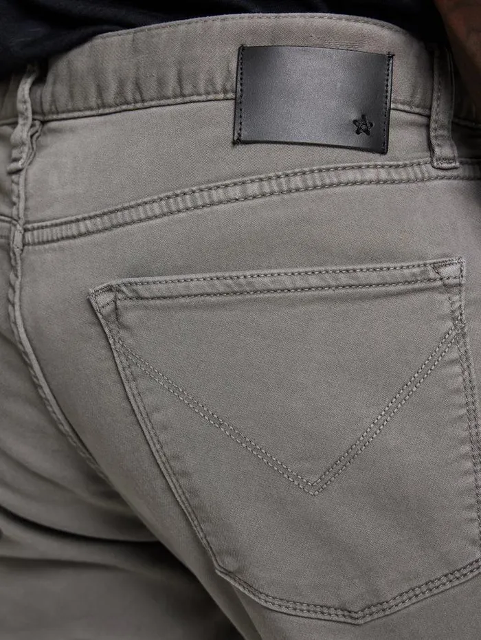 J701 8211 BLACK WEFT Shark Men John Varvatos Jeans