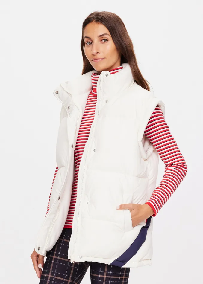 Jackets and Coats Women THE UPSIDE PINNACLE OSLO PUFFER GILET Jackets and Coats Women THE UPSIDE PINNACLE OSLO PUFFER GILET