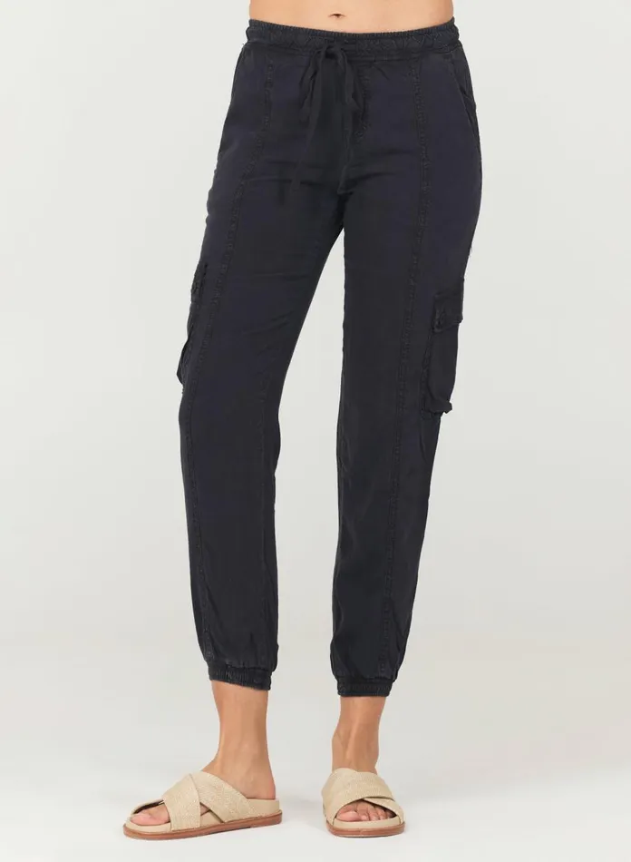 Joggers Women Bella Dahl Cargo Track Pants 8211 Black Joggers Women Bella Dahl Cargo Track Pants 8211 Black