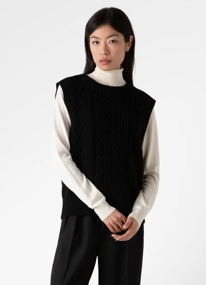 Lambswool Cable Knit Vest Black Women SUNSPEL Knitwear
