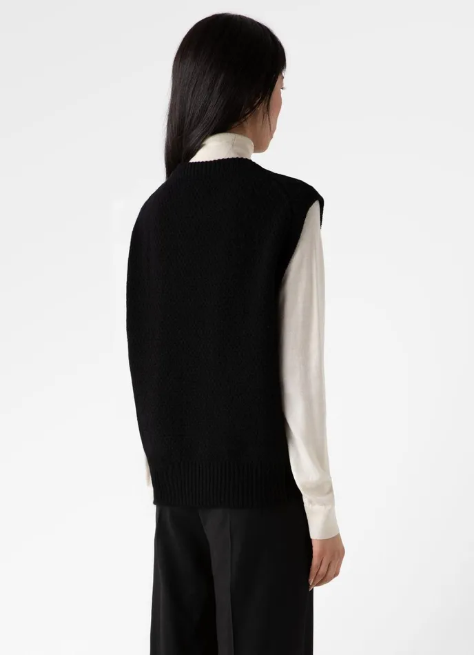 Lambswool Cable Knit Vest Black Women SUNSPEL Knitwear