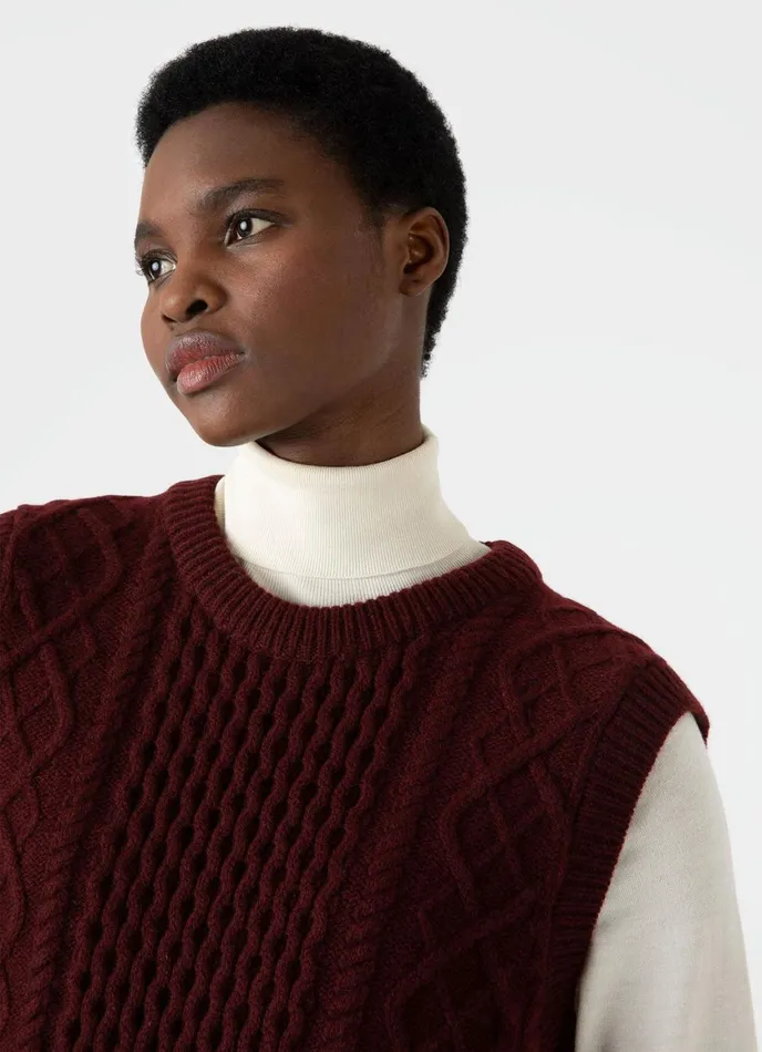 Lambswool Cable Knit Vest Maroon Women SUNSPEL Knitwear