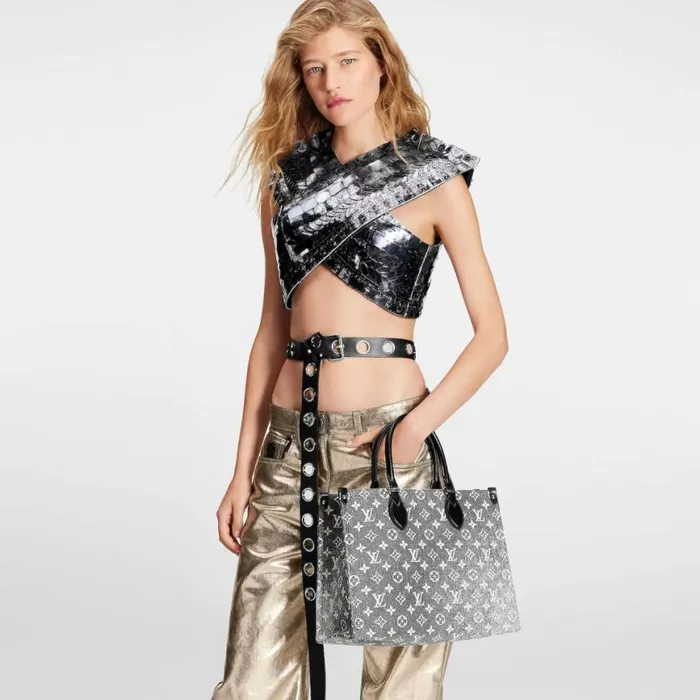 Louis Vuitton M46448 OnTheGo MM 8211 Louis Vuitton Handbag Store Women Louis Vuitton Onthego Bag