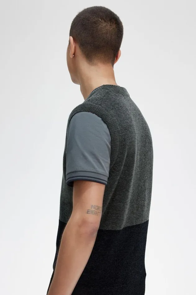 Men Colour Block Chenille Tank Field Green Fred Perry Knitwear