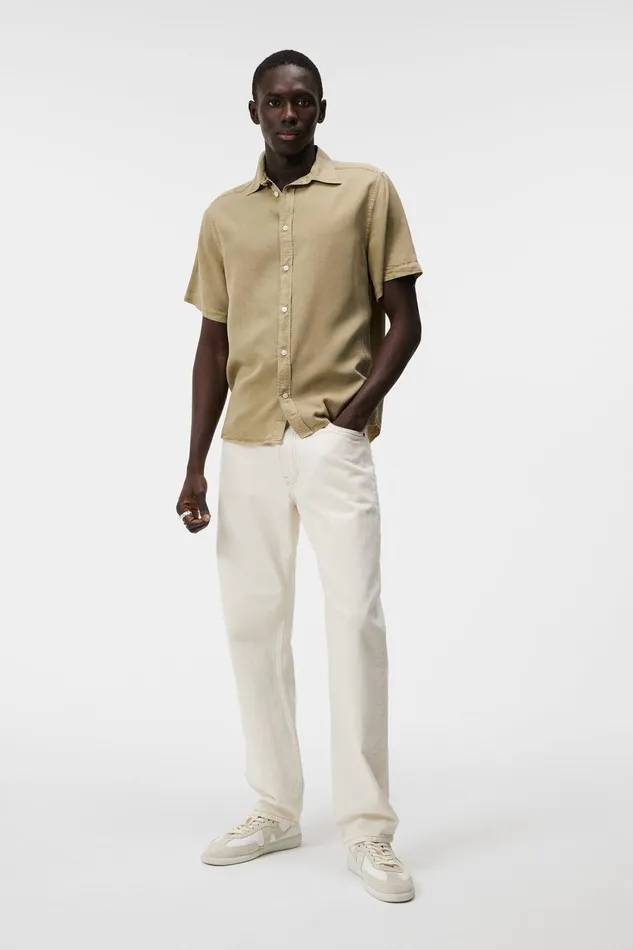 Men Comfort Tencel SS Reg Shirt Aloe JLindeberg Shirts Men Comfort Tencel SS Reg Shirt Aloe JLindeberg Shirts