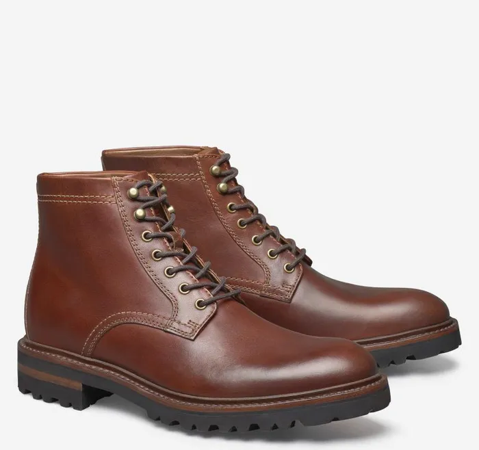 Men Johnston and Murphy LaceUps Dudley Lug Plain Toe Boot Mahogany Full Grain
