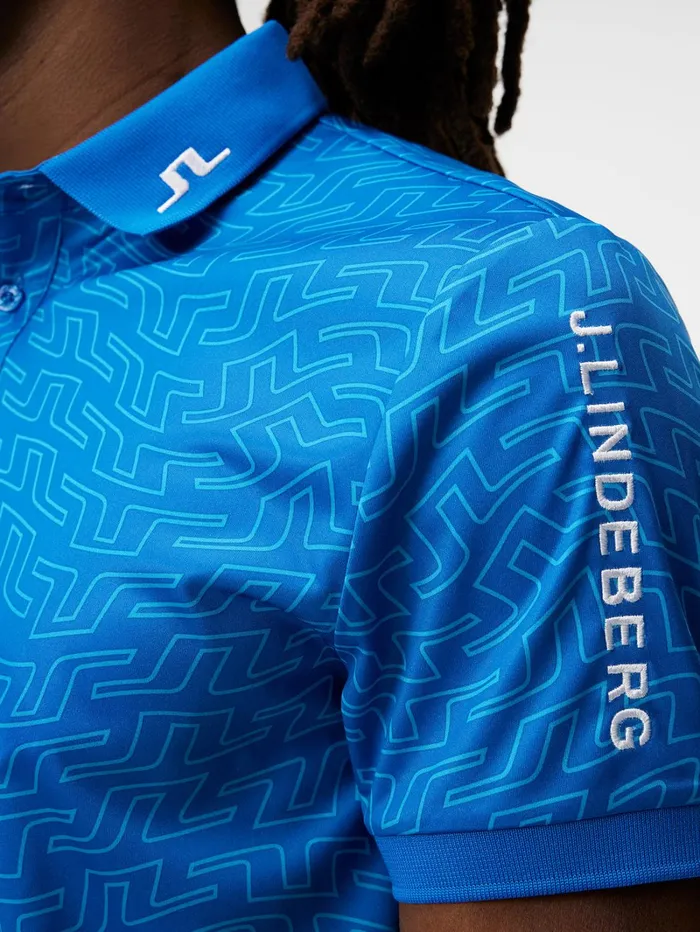 Men Tour Tech Reg Fit Print Polo Lapis Outline Bridge Swirl JLindeberg Polo Shirts Men Tour Tech Reg Fit Print Polo Lapis Outline Bridge Swirl JLindeberg Polo Shirts