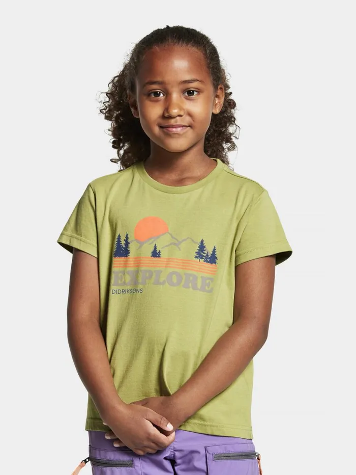 Mynta Kids039 Logo Tshirt Explore Bigger Fern Green Kids Didriksons Sweaters and Tshirts