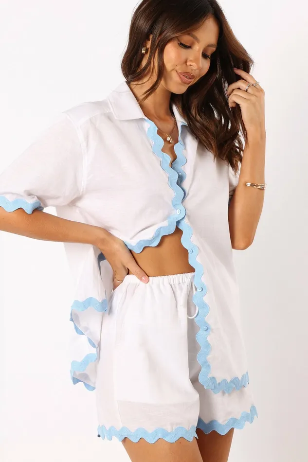Petal and Pup Harry Shorts White Blue Women Shorts