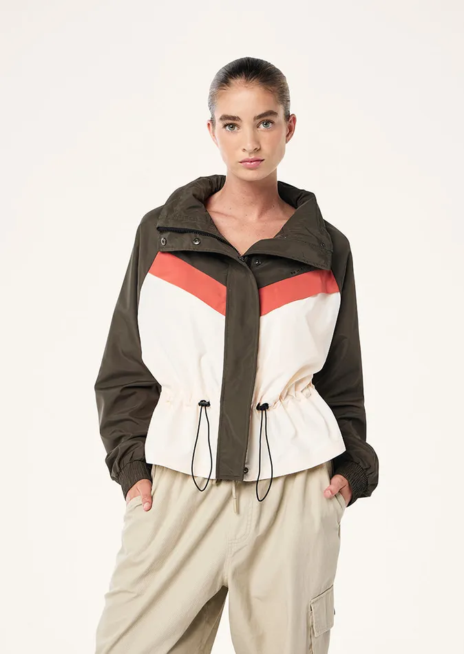 SHELTER JACKET IN TARMAC Jackets PE Nation Women