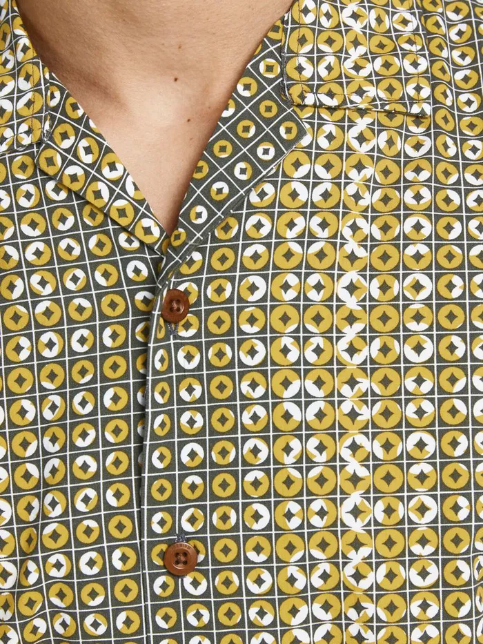 Shirts JACK and JONES Mens PRINTED RESORT SHORT SLEEVED SHIRT Green Sauterne Online