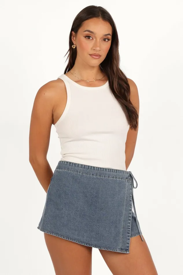 Shorts Petal and Pup Women Ashton Denim Skort Medium Wash
