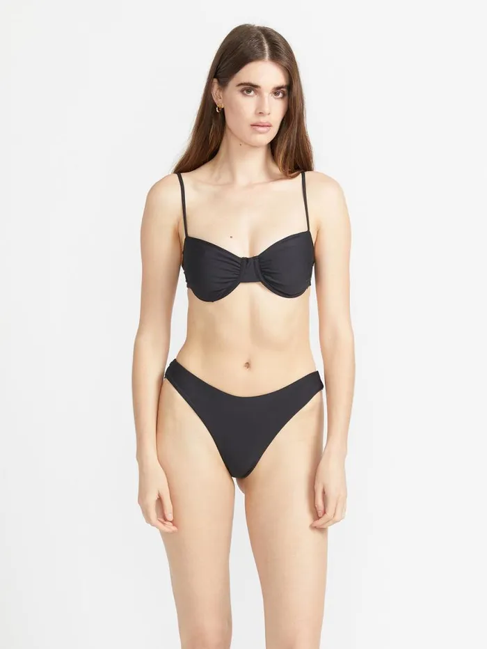 Simply Seamless U Wire Bikini Top 8211 Black Womens Volcom Swim