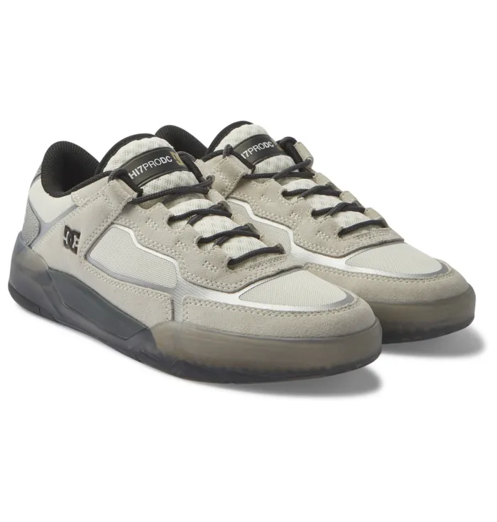 Sneakers Men DC Shoes DC Metric Skate Shoes blackblackwhite