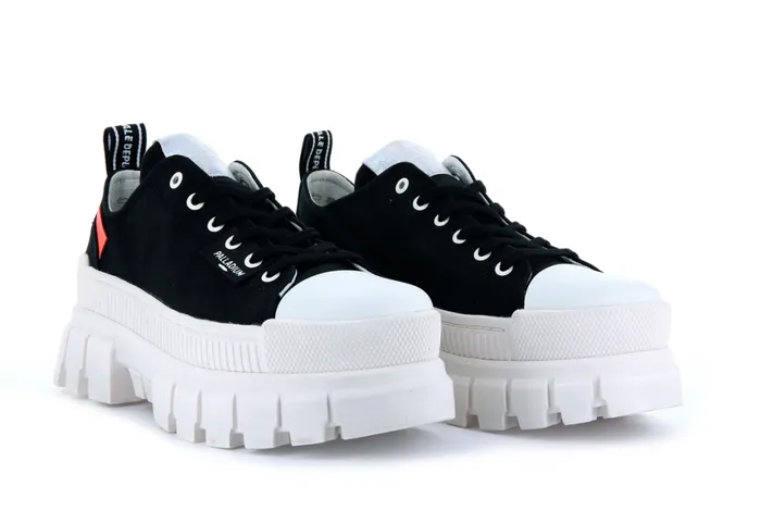 Sneakers Women PALLADIUM REVOLT LO TX Blackmarshmallow Sneakers Women PALLADIUM REVOLT LO TX Blackmarshmallow