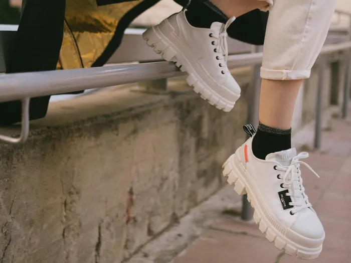 Sneakers Women PALLADIUM REVOLT LO TX Star White Sneakers Women PALLADIUM REVOLT LO TX Star White