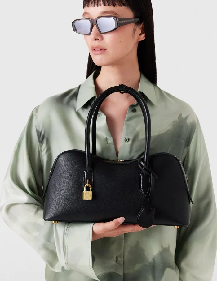 Stella McCartney Shoulder Bags Women Stella Ryder Shoulder Bag Black Stella McCartney Shoulder Bags Women Stella Ryder Shoulder Bag Black