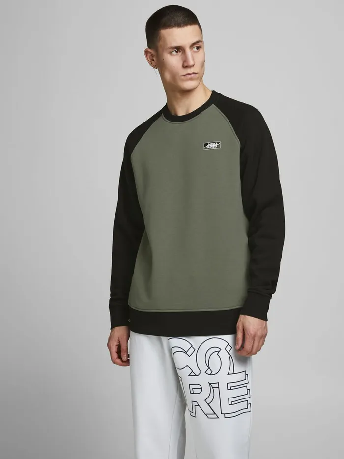 Sweatshirts JACK and JONES Mens COLOUR BLOCK RAGLAN SWEATSHIRT Green Oil Green Casaul Sweatshirts JACK and JONES Mens COLOUR BLOCK RAGLAN SWEATSHIRT Green Oil Green Casaul