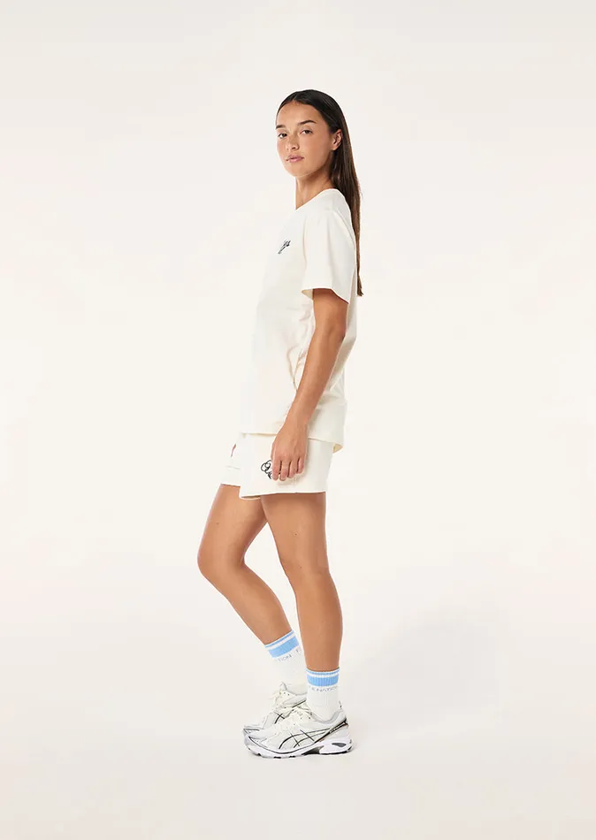 Tees PE Nation Women WARM UP SHORT SLEEVE TEE IN WHISPER WHITE
