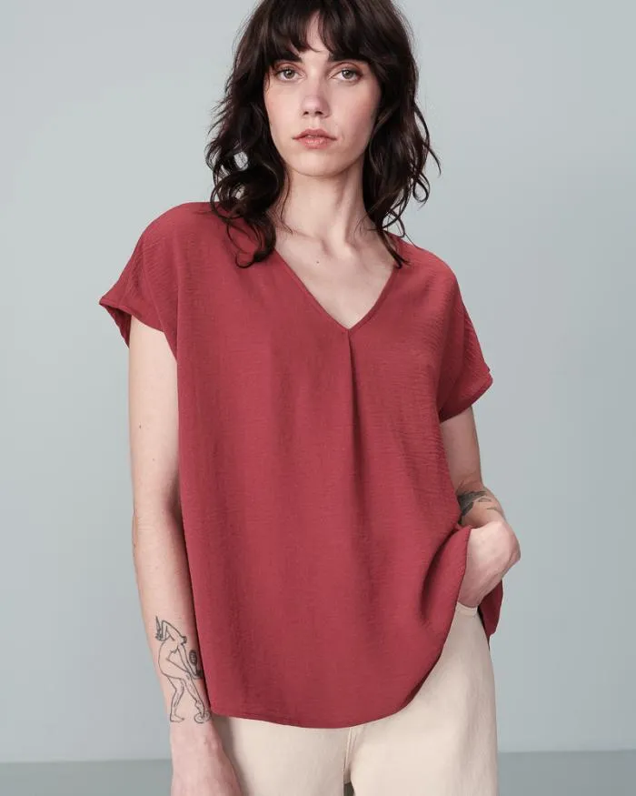 TOP BLUSH NICELY Shop Grace and Mila ShortSleeves Tshirts