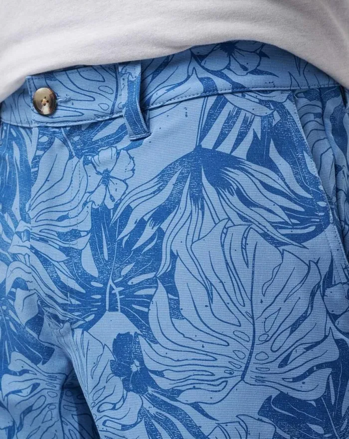 TravisMathew ANKLE POUNDERS SHORT 9IN Quiet Harbor Men Shorts