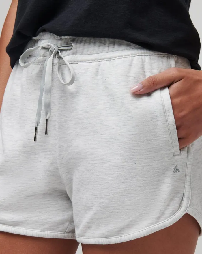 TravisMathew CLOUD FLEECE SHORT 20 Heather Light Grey Women Shorts TravisMathew CLOUD FLEECE SHORT 20 Heather Light Grey Women Shorts