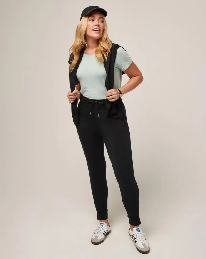 TravisMathew CLOUD TERRY TIE JOGGER Black Women Pants TravisMathew CLOUD TERRY TIE JOGGER Black Women Pants