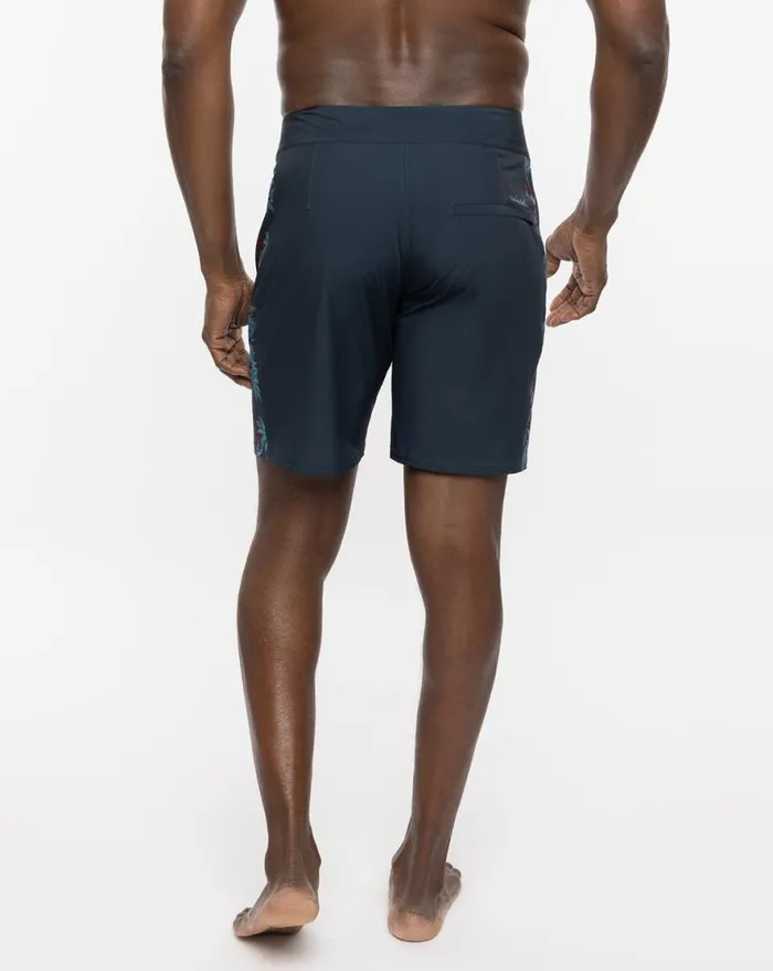 TravisMathew DAWNS EARLY LIGHT BOARDSHORT Blue Nights Men Shorts TravisMathew DAWNS EARLY LIGHT BOARDSHORT Blue Nights Men Shorts