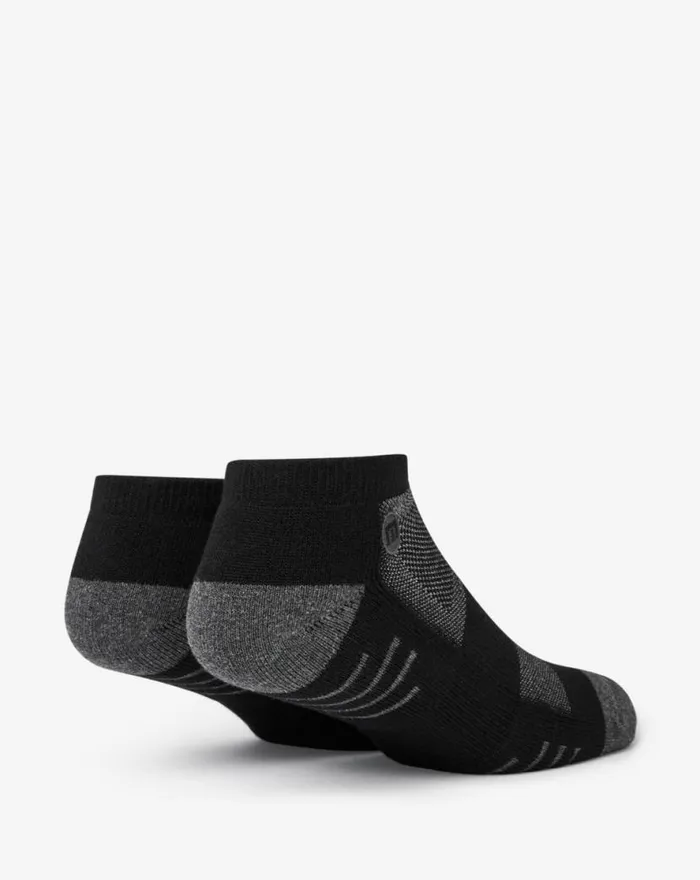 TravisMathew EIGHTEENER 20 ANKLE SOCK Blackgrey MenWomen Socks TravisMathew EIGHTEENER 20 ANKLE SOCK Blackgrey MenWomen Socks