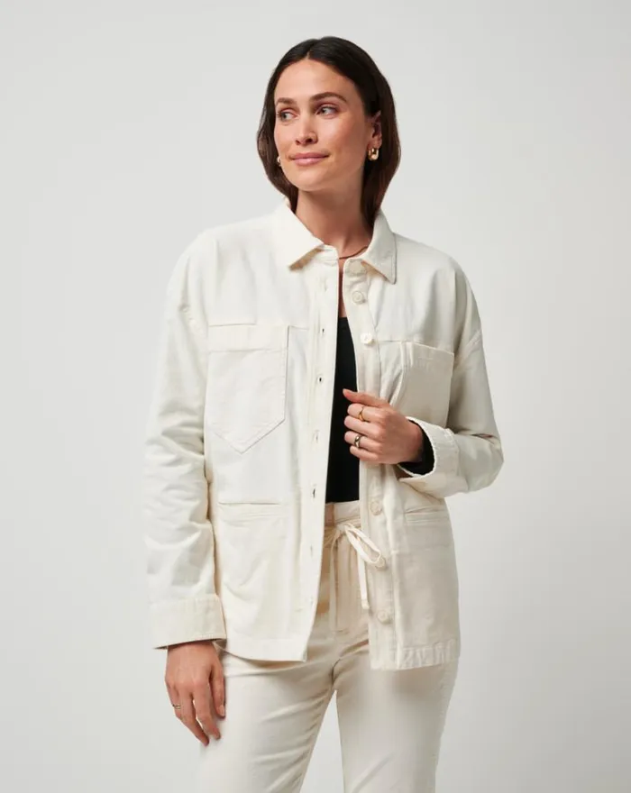 TravisMathew FRIDAY FEELING SHACKET Eggnog Women Jackets TravisMathew FRIDAY FEELING SHACKET Eggnog Women Jackets