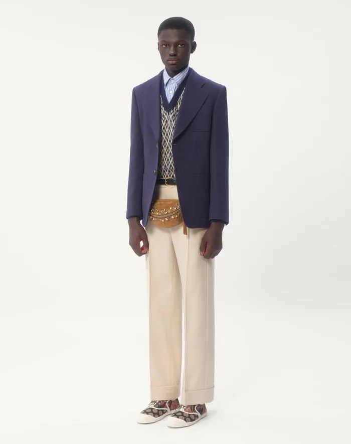 Valentino Belt Bags Man Valentino Garavani Nellcte Suede Belt Bag For Man In Havana Beige Havana Beige Valentino Belt Bags Man Valentino Garavani Nellcte Suede Belt Bag For Man In Havana Beige Havana Beige