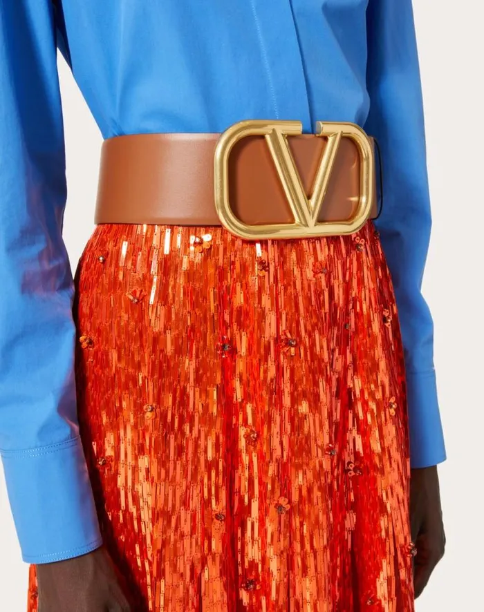 Valentino Belts Woman Reversible Vlogo Signature Belt In Glossy Calfskin 70 Mm For Woman In Smokey Beigeblack Smokey Beigeblack Valentino Belts Woman Reversible Vlogo Signature Belt In Glossy Calfskin 70 Mm For Woman In Smokey Beigeblack Smokey Beigeblack
